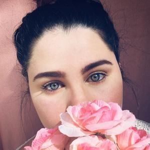 Meet your Posher, Isamar